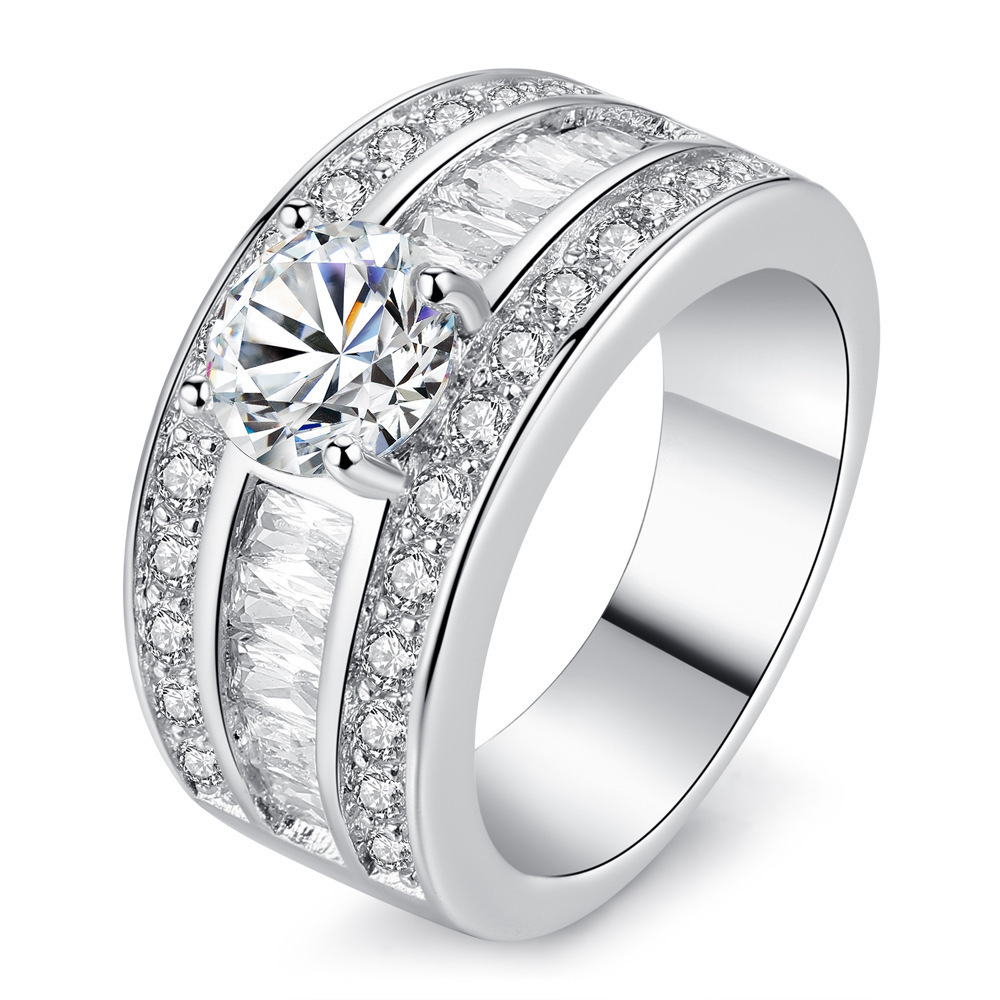 Modern & Elegant. Zircon Heart Claw Ring - Image 2